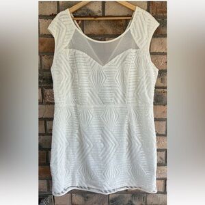 City Chic Woman's Plus
Sequins Bright Lights Dress White Size 18 M
New With Tags